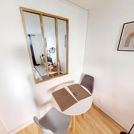 Cosy - Rue Rene Baheux Apartment *